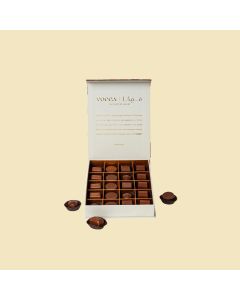 VOCCA SIGNATURE COLLECTION ASSORTED CHOCOLATES 250G